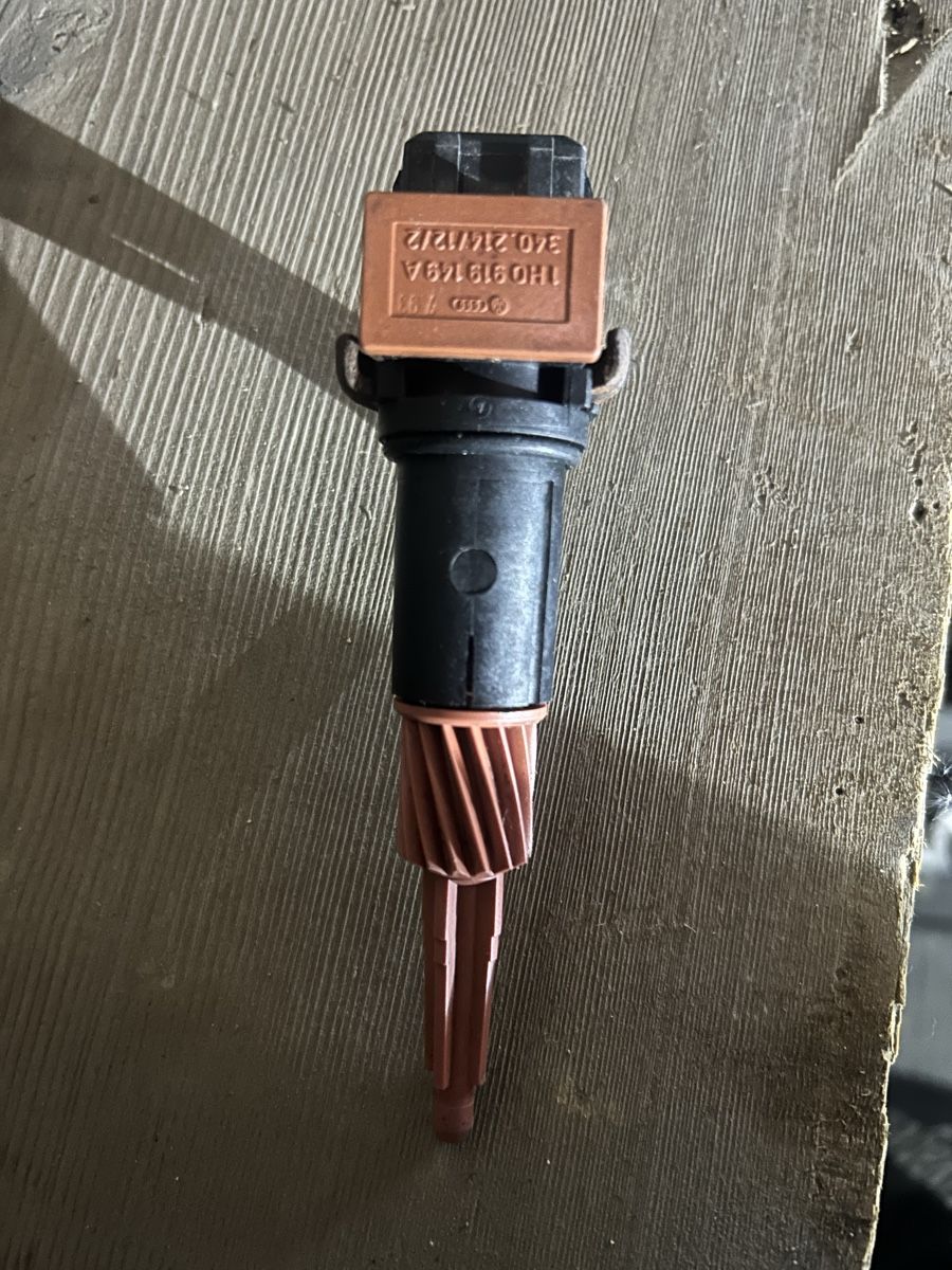 VW Alle Autoersatzteile: VW Golf2 Getriebe Wegstreckensensor – Gebraucht aus Gampelen von ste_r6hj