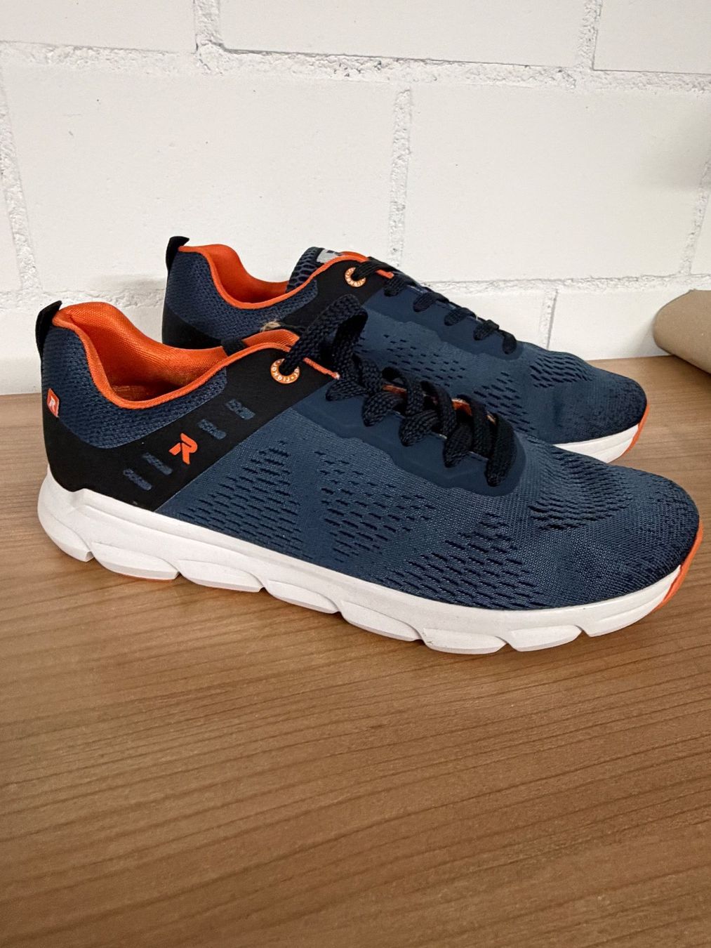 Rieker Herrenschuhe: Herren-Sneaker Rieker, Evolution Soft, Grösse 42, Neu – Neu (gemäss Beschreibung) aus Wolfwil von Levjus06 1