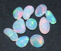 Mineralien Set L-9431 – 10 Äthiopischer Welo Opal 3-7mm