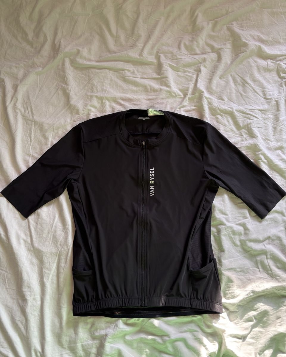 Van Rysel Canottiere & Pantaloni: Maillot Van Rysel RACER 2 – Nuovo (secondo la descrizione) da Pâquier-Montbarry venduto da dloic_