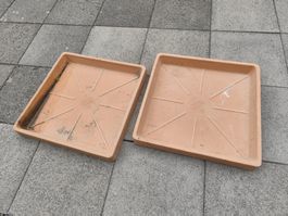 2 Untersetzer für Blumentöpfe, quadratisch, 54x54ch