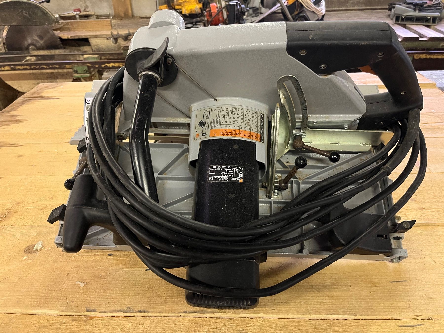 Tutte le macchine: scie circulaire protool csp 132 e – Usato da Frenières-sur-Bex venduto da pilule73 1