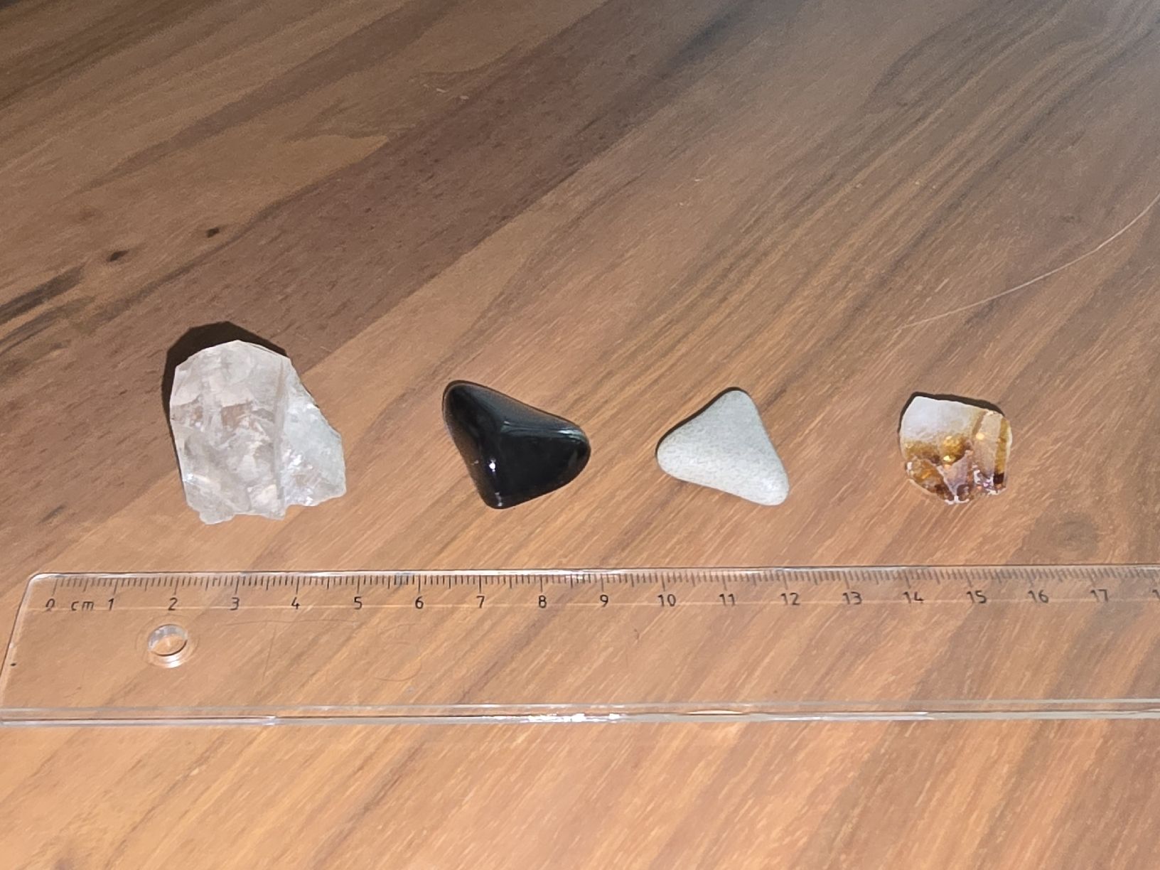 Mineralien & Heilsteine: Schöne Mineralien-Sammlung / Deko-Steine – Gebraucht aus Bern von Aemtseege 8