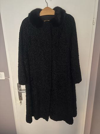 Lamm Pelz Mantel Schwarz