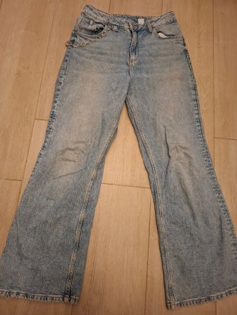 Helle Jeans mit Herzchenkette, Gr. 158, H&M, Top Zustand