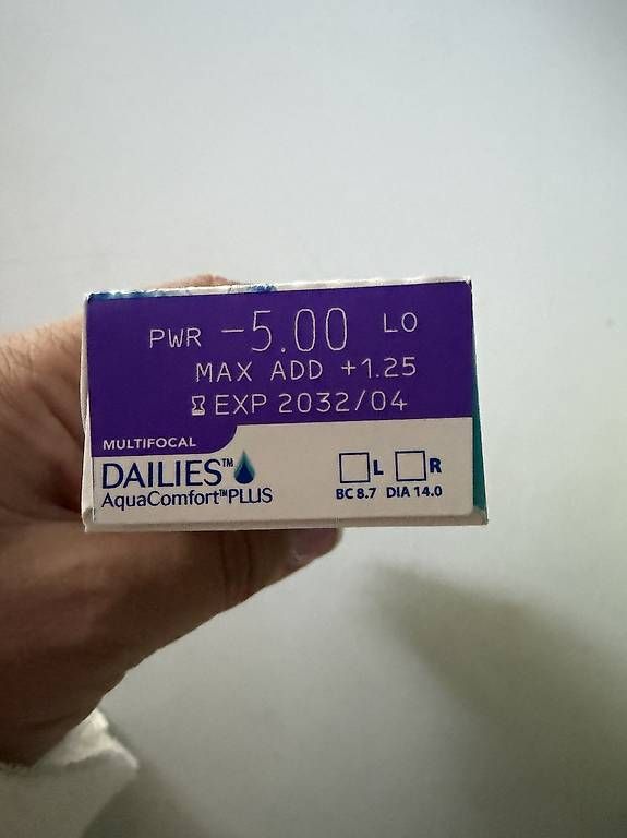 Lentilles de contact: Lenti a contatto – D'occasion à Pollegio par sad_pr8f 2