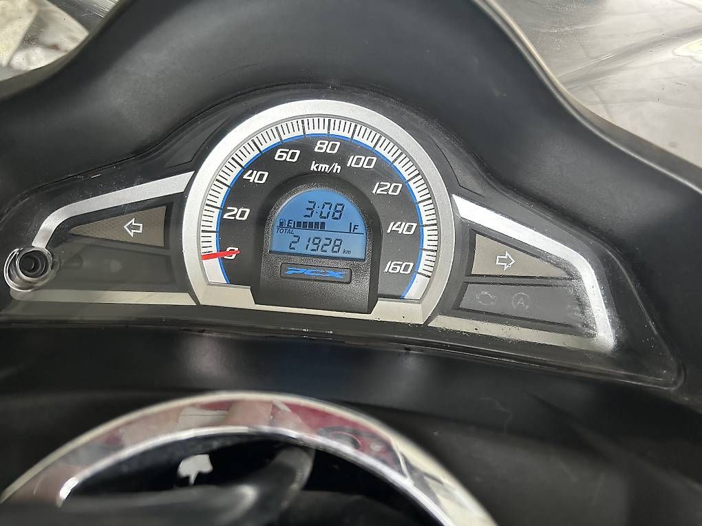 Honda Scooter: Honda Pcx 125 – Usato da Chambésy venduto da Marc_931 1