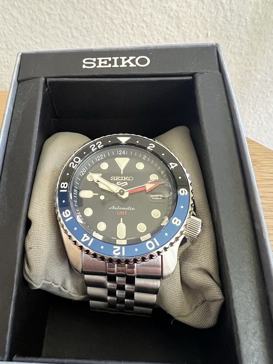 Seiko Orologi: Seiko 5 GMT Pepsi .- NEW! – Nuovo (secondo la descrizione) da Zürich venduto da mvique 3