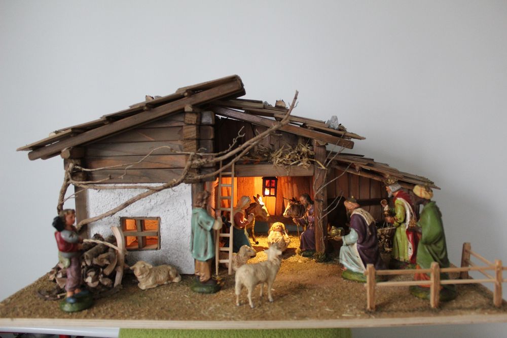 Weihnachtskrippe Kaufen auf Ricardo