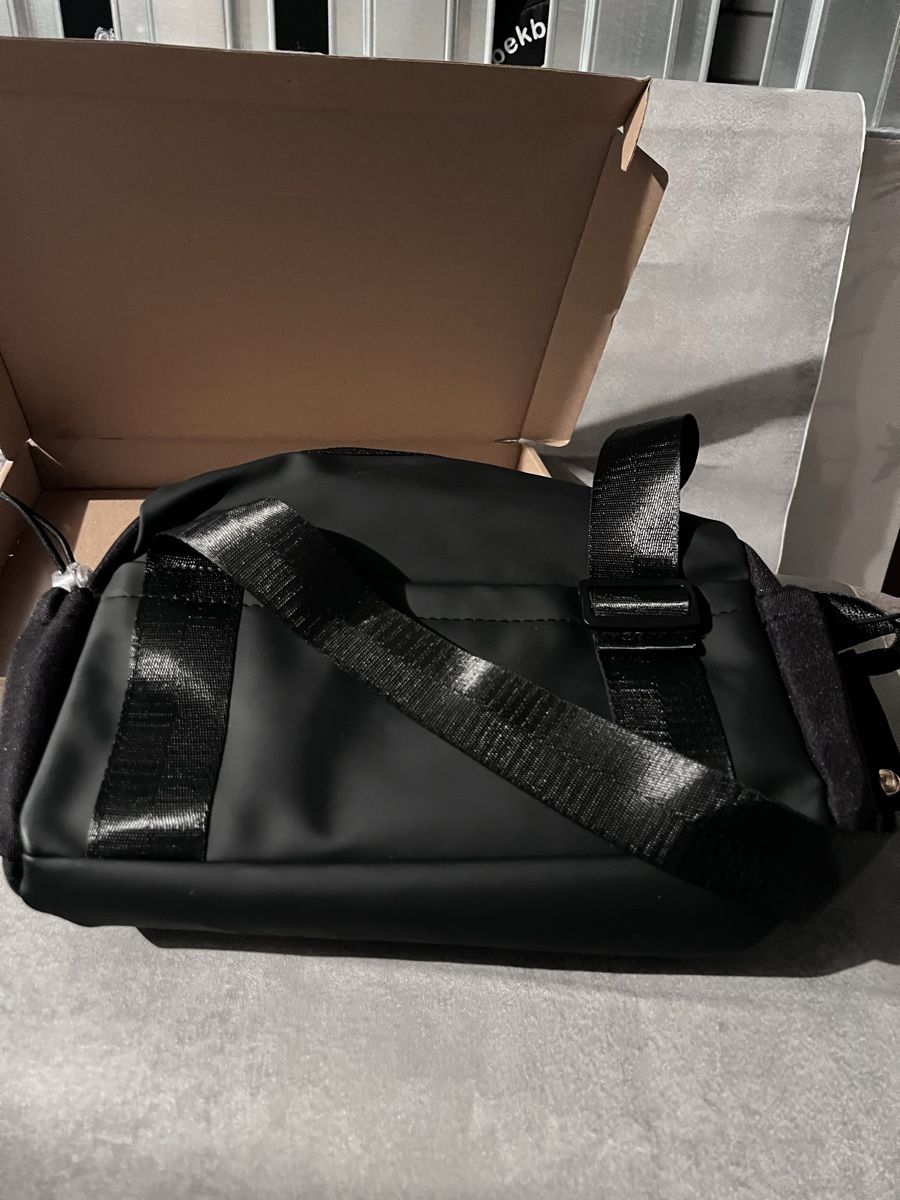 Borse: Mini Sporttasche – Nuovo e nell'imballaggio originale da Solothurn venduto da sl_27