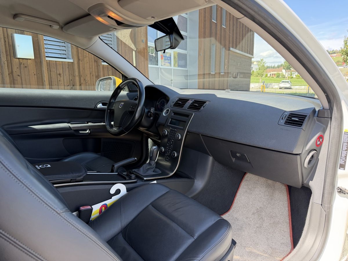 Volvo Autos: Volvo C30 D5 R – Gebraucht aus Sattel von lelehuerli7 9