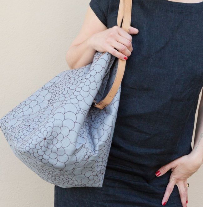 Borse da donna: Prêt pour moi Tote Bag Tasche grey/brown – Usato da Bennau venduto da Fury3 4