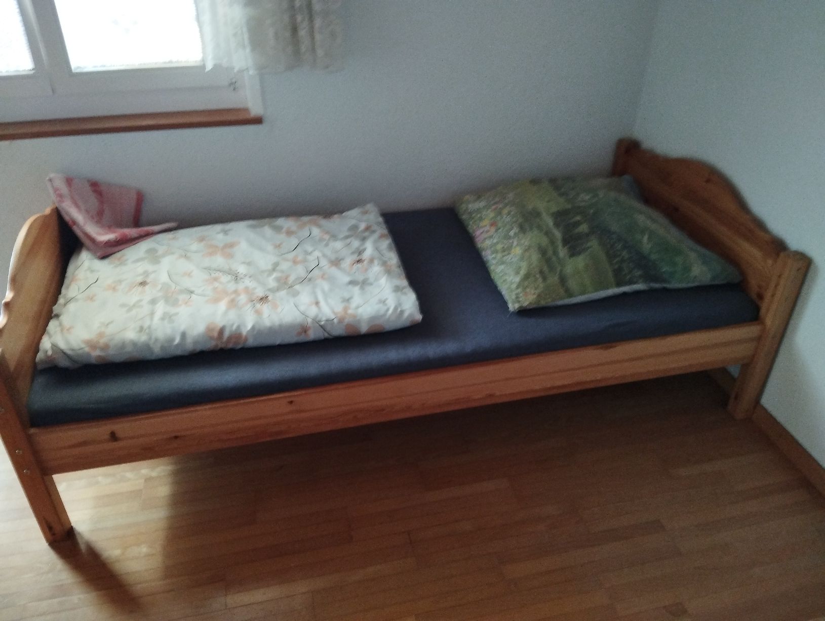 Letti: 2 Singel Betten oder auch stockbett – Usato da Beringen venduto da ptt_c5nt 2
