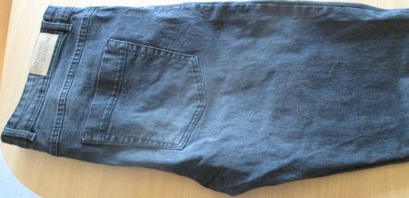 2 Stück Herrenjeans, Jeans schwarz + hellgrau, Grösse 25