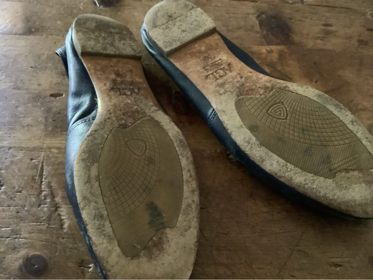 AGL Damenschuhe: 2 Paar AGL Ballerinas Gr. 38 – Gebraucht aus Buch SH von bri_hpp2 1