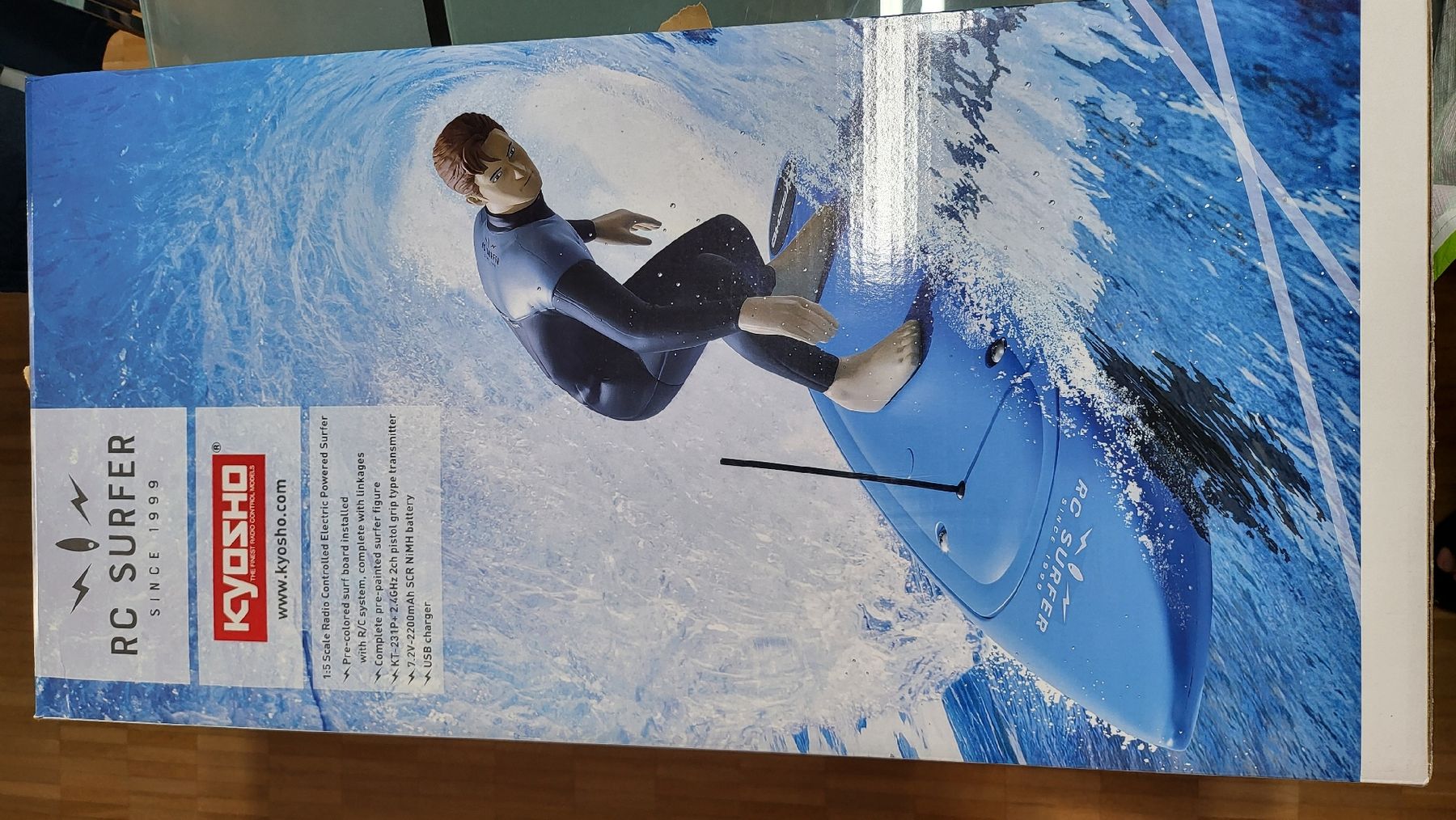 Kyosho RC Modellbau: RC Surfer Kyosho – Neu und originalverpackt aus Jona von Guschtti