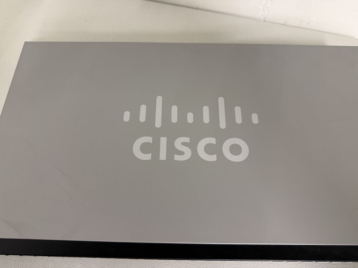 Cisco Hub & Switch: Cisco Seitch SG300-52 – Usato da Steffisburg venduto da Tim_36 2