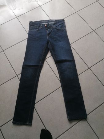 Neue Jeans Gr 33/34 The Slim Marke The Denim