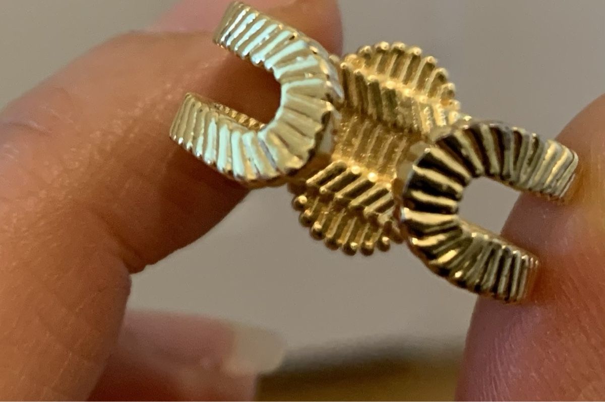 Anelli: Bague dorée et pierre verte come – Nuovo (secondo la descrizione) da Genève venduto da rez_c6c6 2