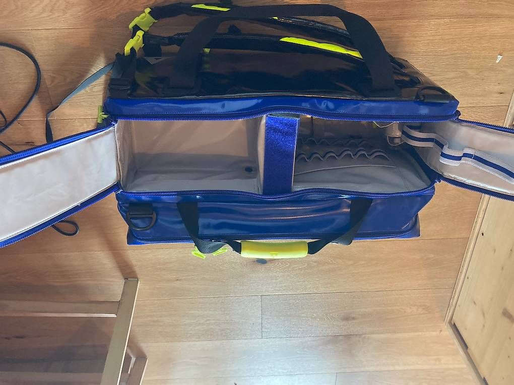 Kit di pronto soccorso: Notfallrucksack / Notfalltasche  – Usato da Steffisburg venduto da Maximalregional 3