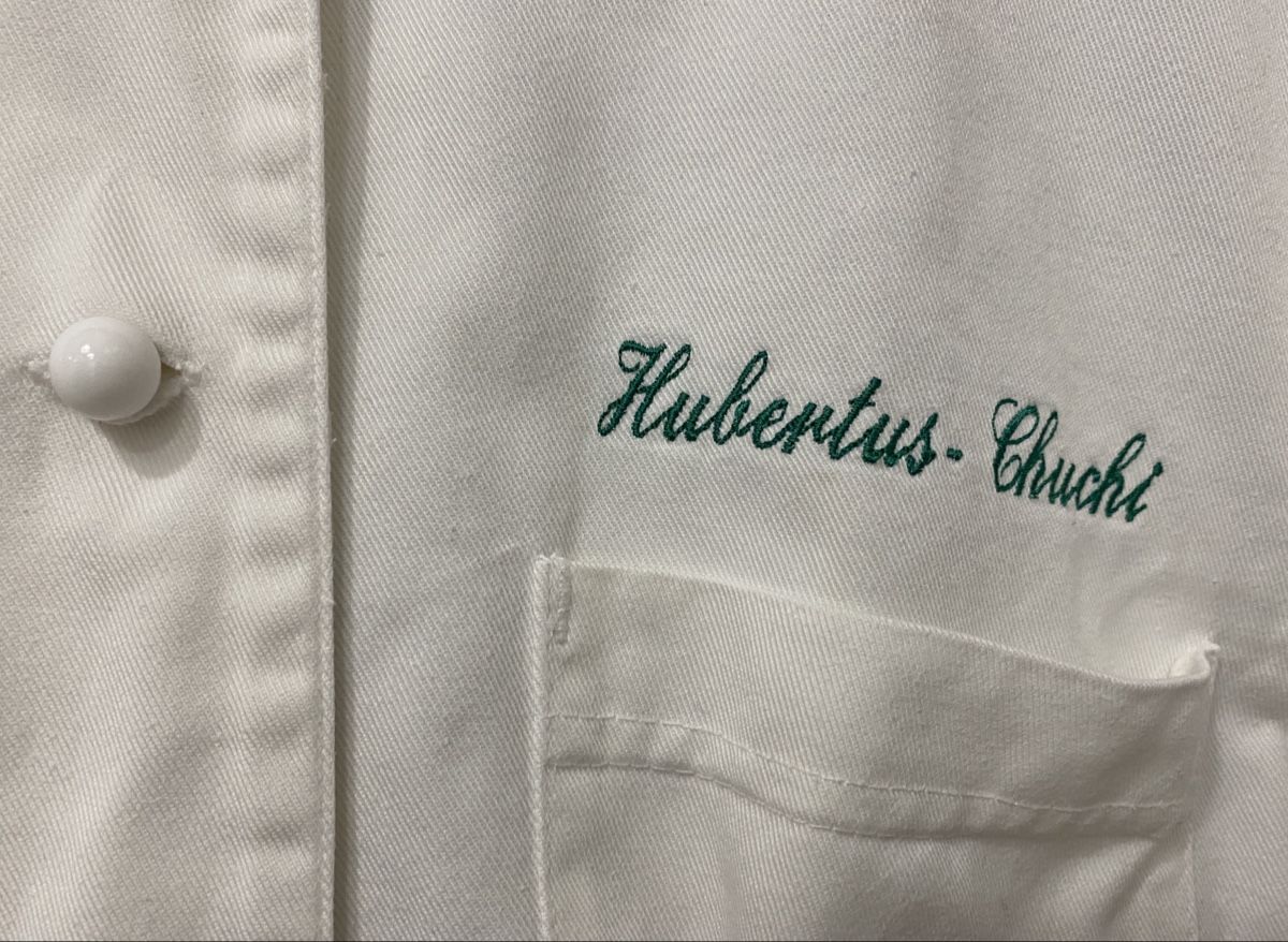 Giacche: Kochjacke Gr. 56 - weiss - bestickt "Hubertus-Chuchi"  – Usato da Olten venduto da Asta73 2