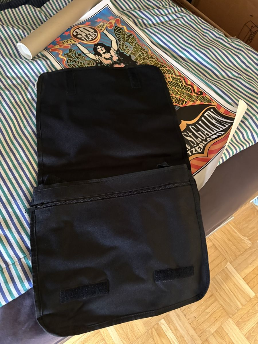 Foto & Immagini: Openair St. Gallen 2006 Jubiläumsplakat & Tasche im Bundle – Nuovo e nell'imballaggio originale da Niederuzwil venduto da Ulf233 3
