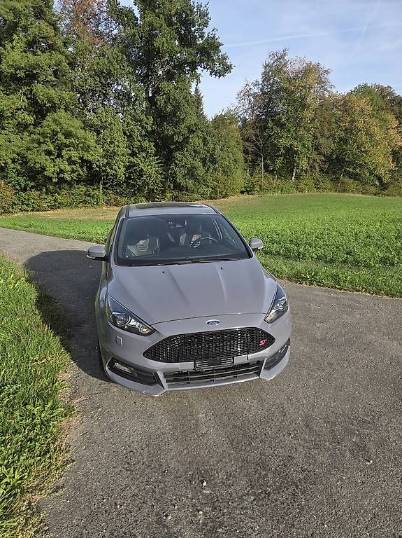 Automobili: Ford Focus ST Mk3 Tdci – Usato da Retschwil venduto da KATANA_02 1