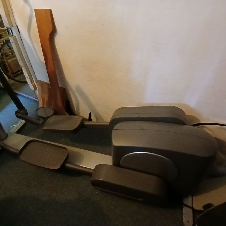 Stepper Life Fitness (Defekt) in Bern für CHF 1 – nur Abholung auf ...