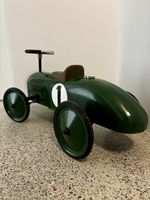 Rutscher-Rennwagen von Goki grün