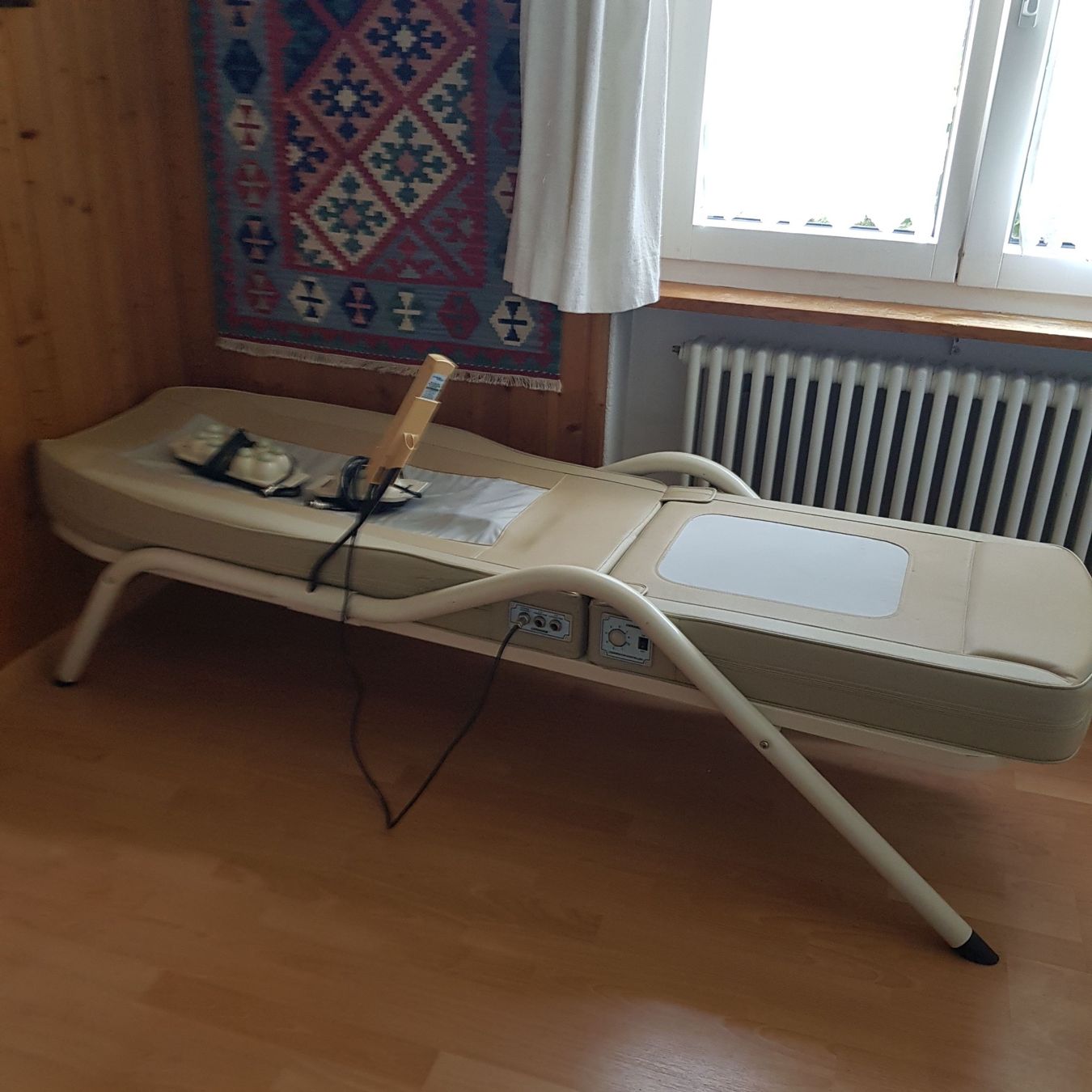Ceragem Massagegeräte: Ceragem, Massageliege – Gebraucht aus Böbikon von morgenstern77