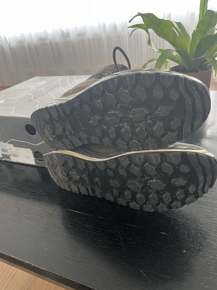 Lowa Scarpe per ragazzi: Lowa Wanderschuhe Grösse 41.5 – Usato da Thun venduto da Adrian131 2