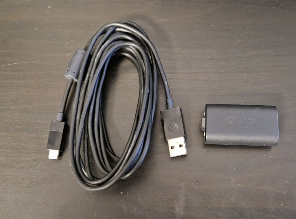 Xbox Batteri mit Kabel | Kaufen auf Ricardo