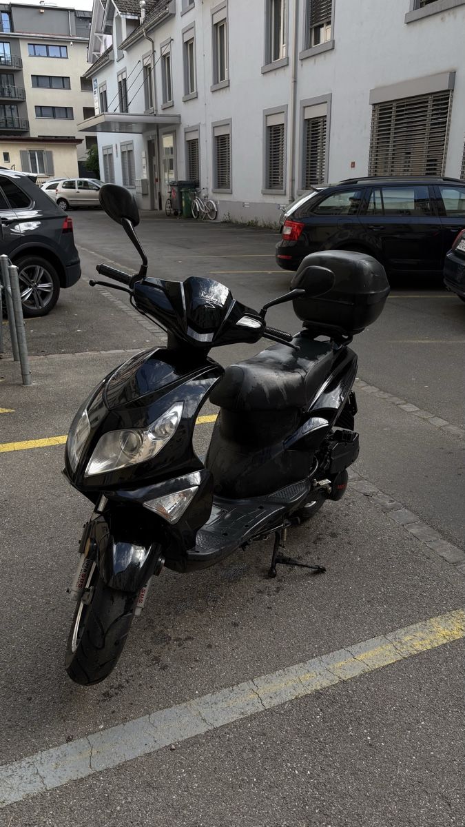 Scooter: Roller 125ccm – Usato da Zürich venduto da Noah2314 1
