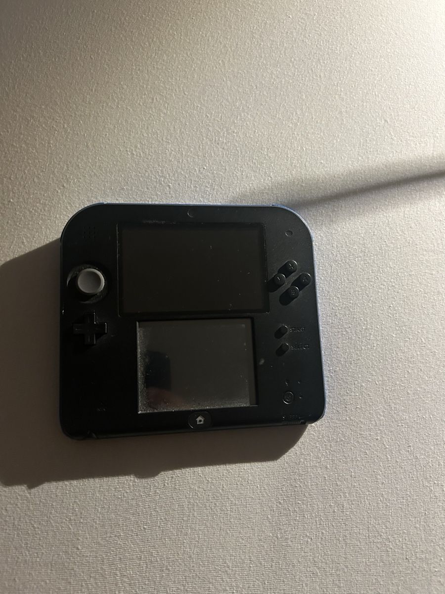 Nintendo Console: Nintendo 2DS Black Portable  – Usato da Stans venduto da ala_hd5c