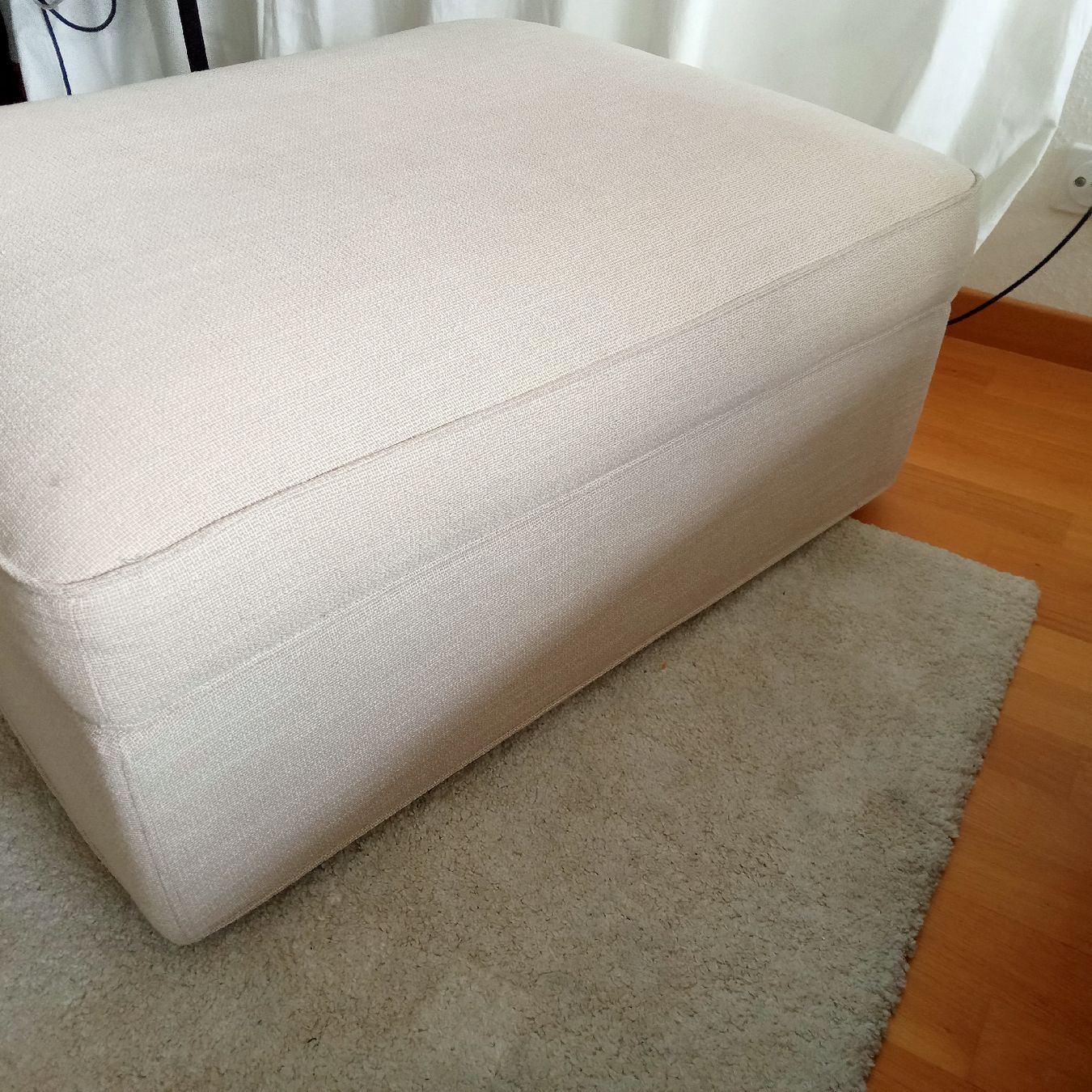 Ikea Sgabelli: Ikea Kivik Hocker mit Aufbewahrung – Usato da Baden venduto da Gian_Lu 3
