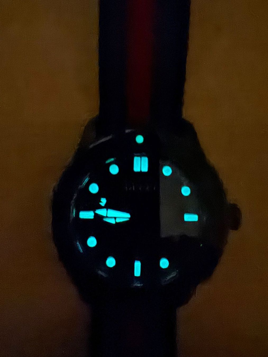 Gucci Uhren: GUCCI G-Timeless XL Sport – Gebraucht aus Versoix von DANIELBALLACH 1