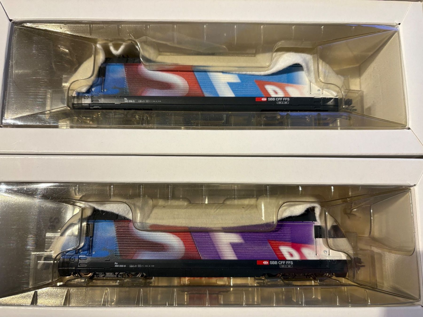 Märklin Trains électriques: Maerklin 34618 460 SF/DRS – Neuf avec emballage d'origine à Corcelles Payerne par Pierre66
