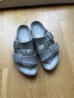 Birkenstock aus Plastik, Grösse 37