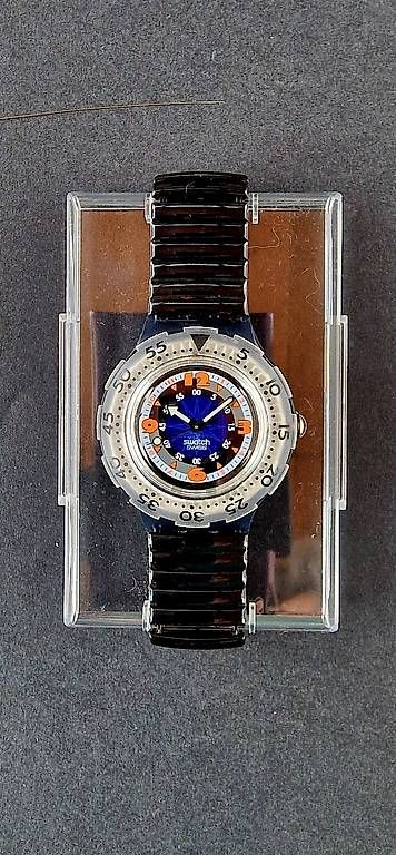 Orologi: Swatch Black Gondola SDM100 – Usato da Bassersdorf venduto da Zwoebschi 1