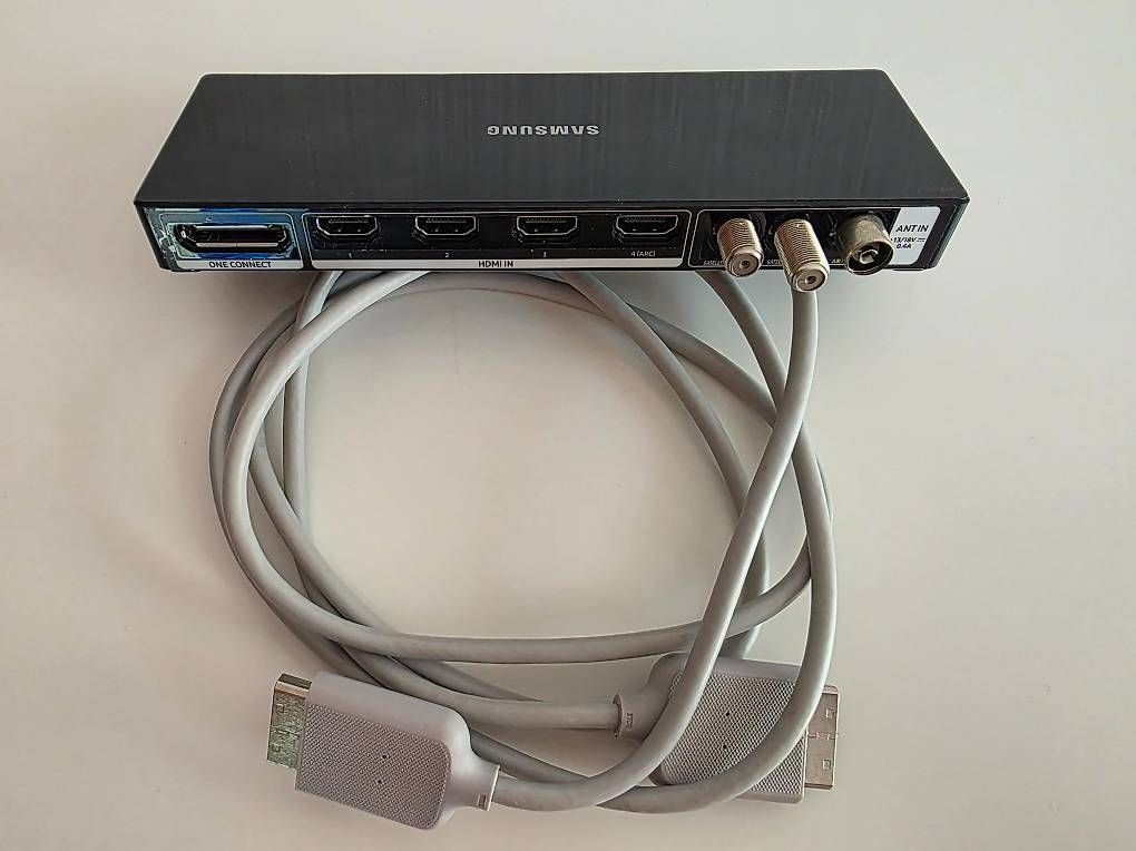 Unità & Adattatore: Original Samsung One Connect Box Mini BN91-18726M – Usato da Muttenz venduto da weg_tp6d 1