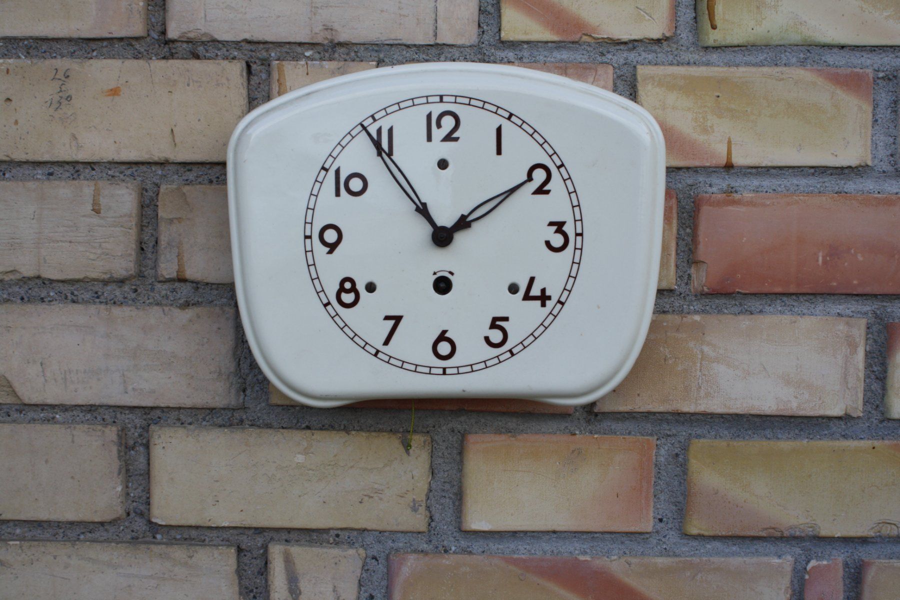 Stand- & Wanduhren: KÜCHENUHR  MIT PENDEL VINTAGE ANTIK – Gebraucht aus Wauwil von Pneuedy 2