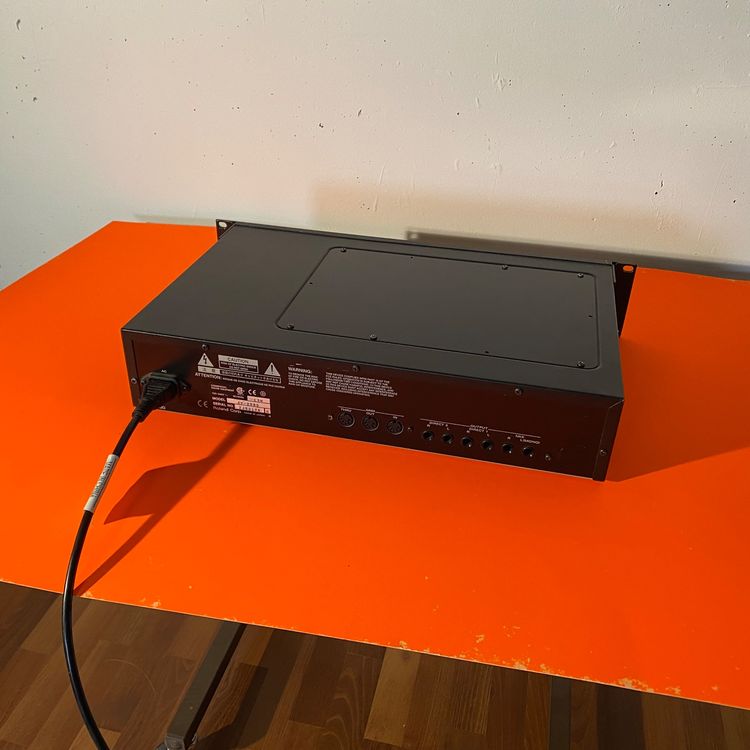 Roland JV2080 (mit neuer patch memory Batterie) Kaufen auf Ricardo