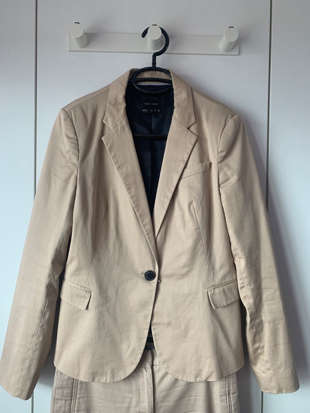 Zara Giacche: Veste / Blazer de tailleur Zara Basic taille M beige – Usato da Colombier NE venduto da Nikkon