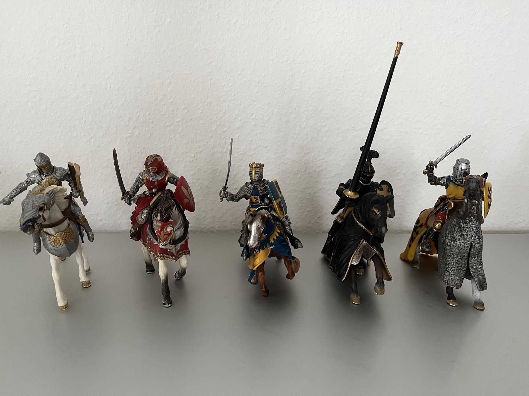Schleich Statuette: Ritter mit Pferd – Usato da St. Gallen venduto da Nickat