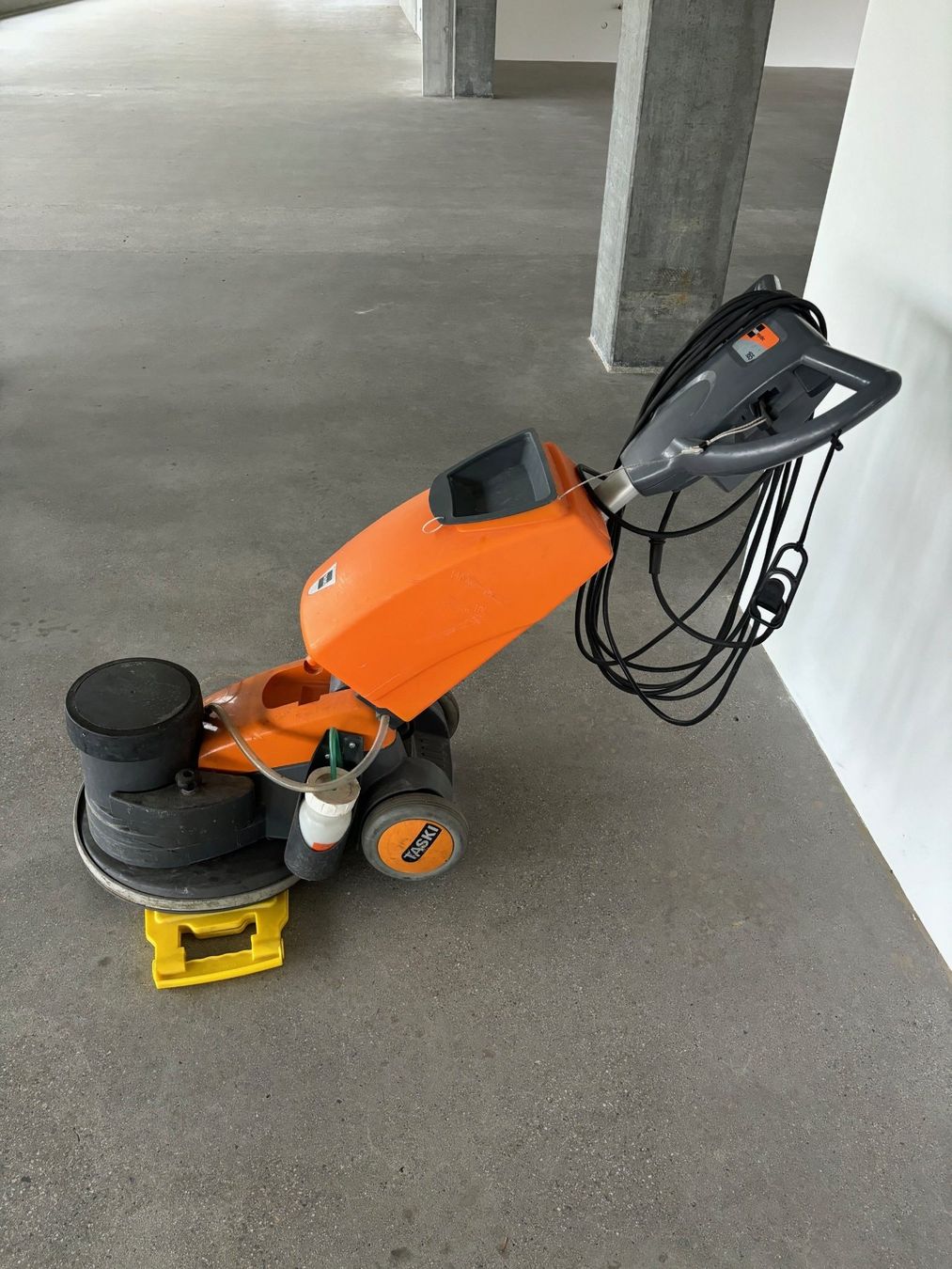 Tutte le macchine: Taski ergodisc 165 Einscheibenmaschine – Usato da Hinwil venduto da fac_688b 1