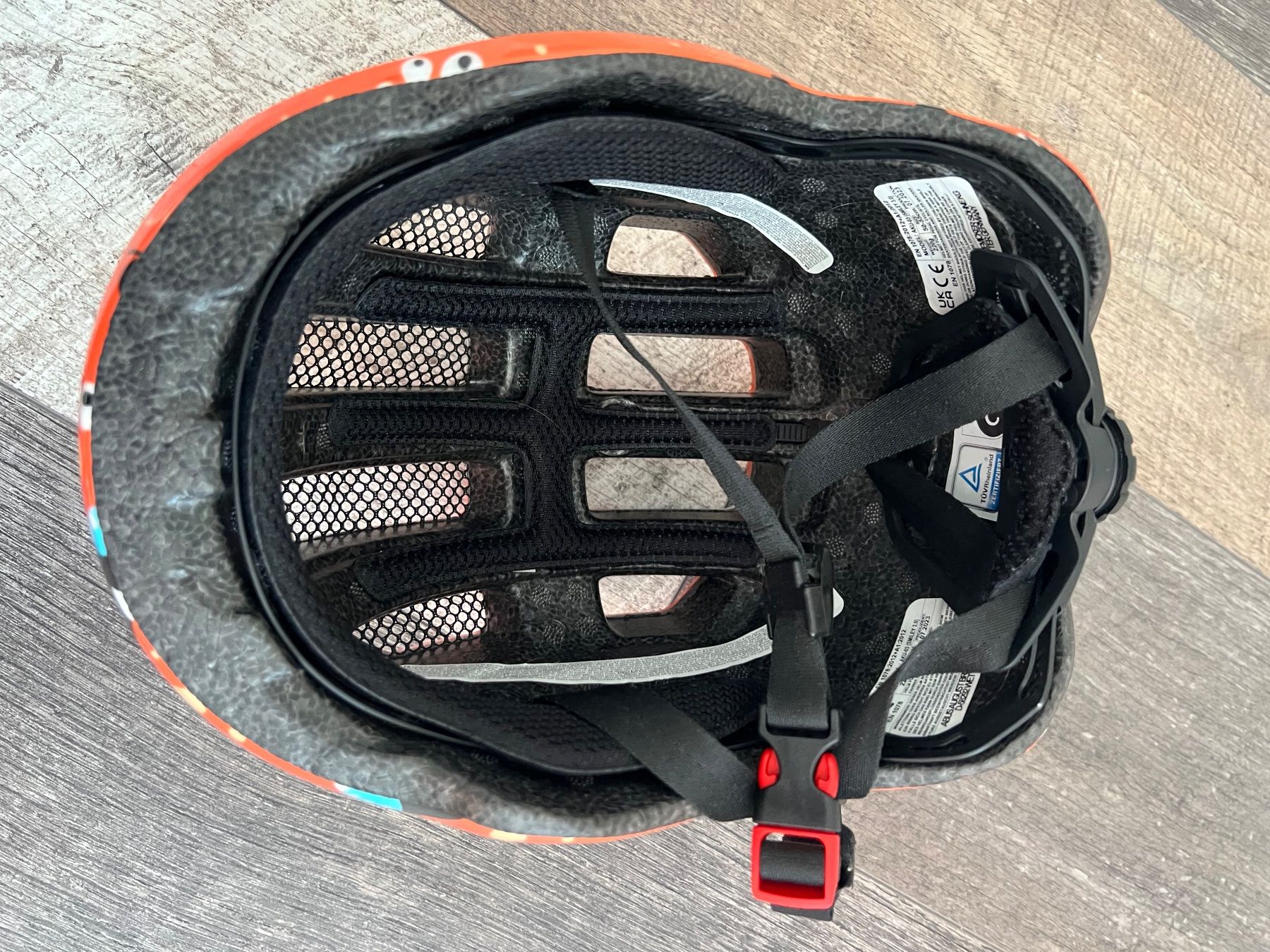 Abus Helme: Kinderfahrradhelm (Grösse 45-50cm) – Gebraucht aus Felsberg von ste_8d9v 1