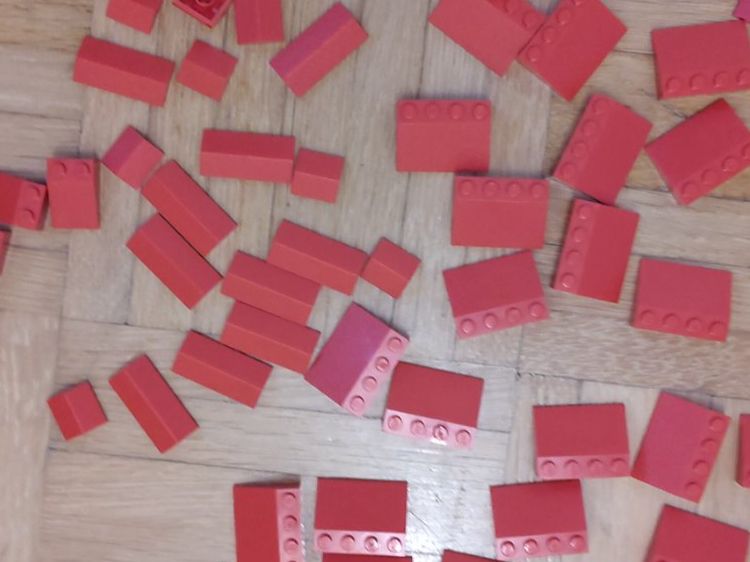 Lego Jeux de construction: Lego Hausdachsteine rot – D'occasion à Jona par tschounaess