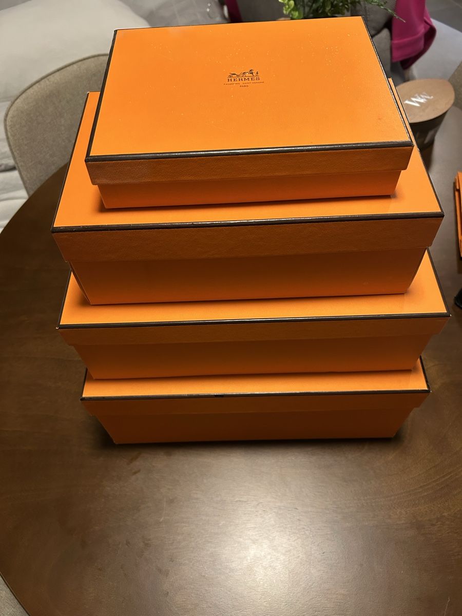 Taschen für Damen: Boîte hermès – Neu (gemäss Beschreibung) aus Perroy von MR6. 2