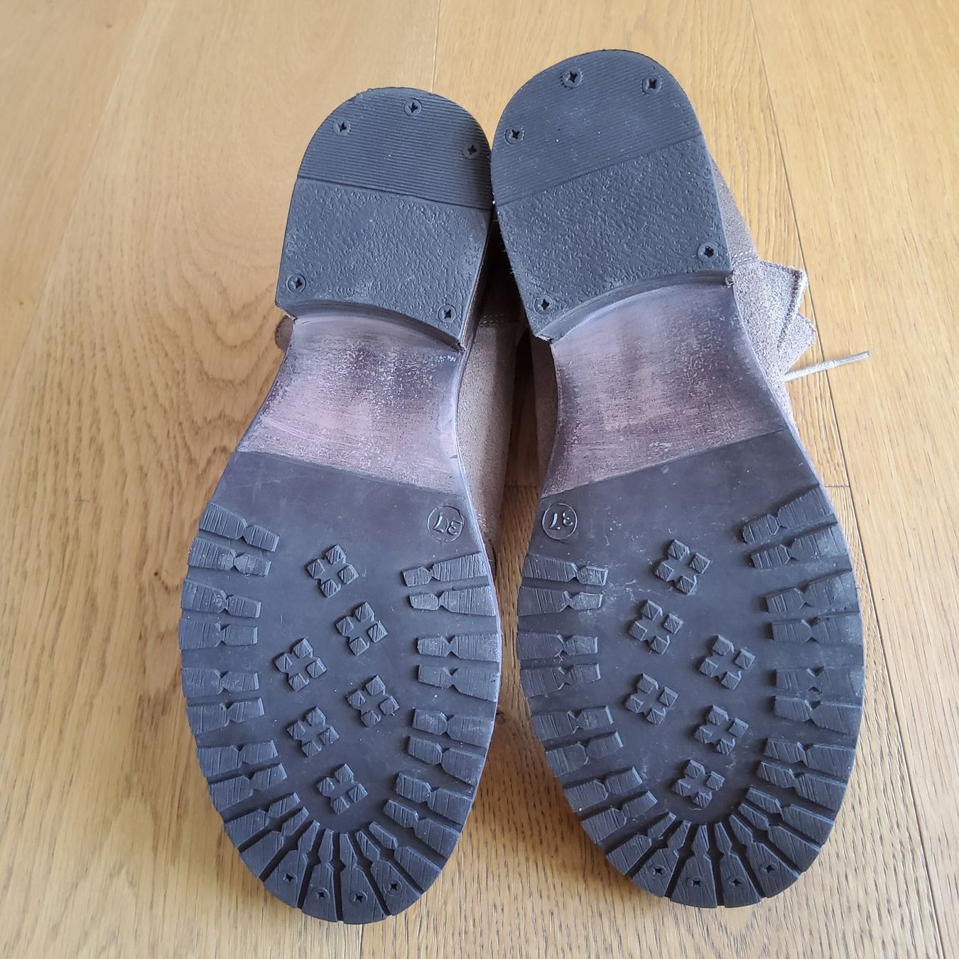 Scarpe da donna: Stiefel / Stiefelette Wildleder "Fellfutter", neuwertig – Nuovo (secondo la descrizione) da Naters venduto da 3904Naters 4