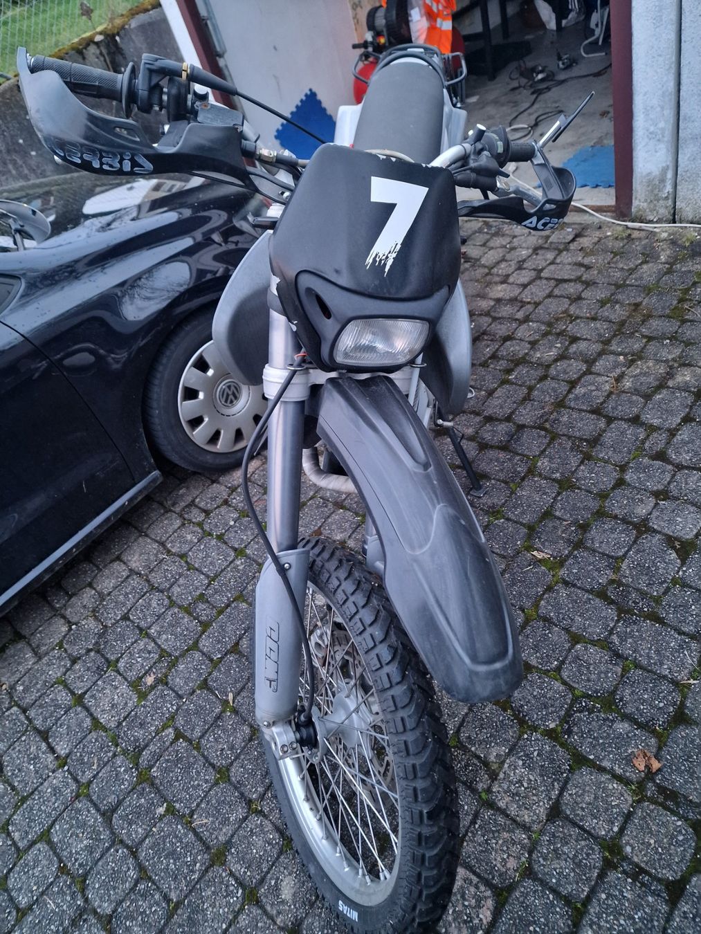 Ccm Enduro: CCM 604 E Sport – Usato da Suberg venduto da StarWarsFanboy